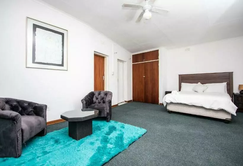 ペンション Willow Guest House