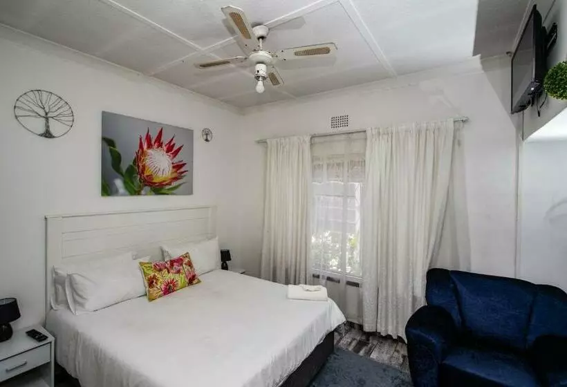 ペンション Willow Guest House