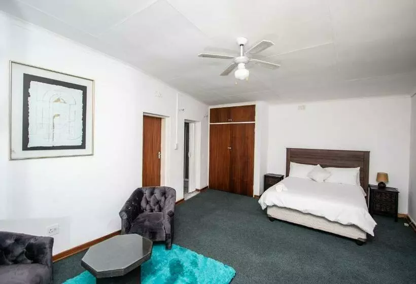 ペンション Willow Guest House