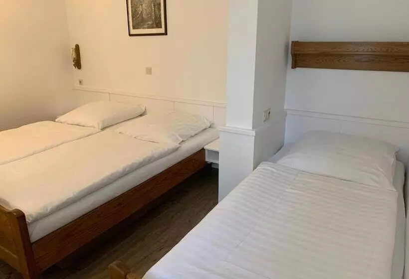 Retkeilymaja Gasthof Zum Bären