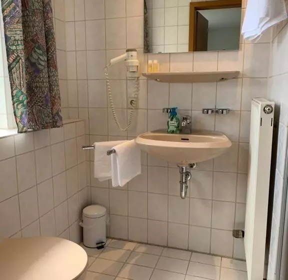 Retkeilymaja Gasthof Zum Bären