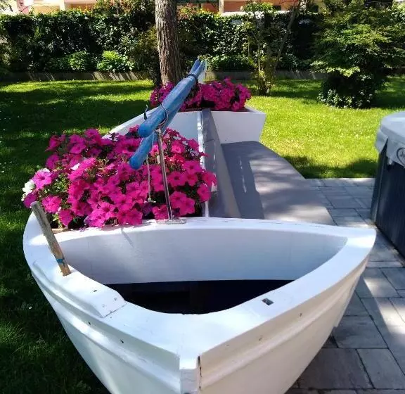 B&b And Sail