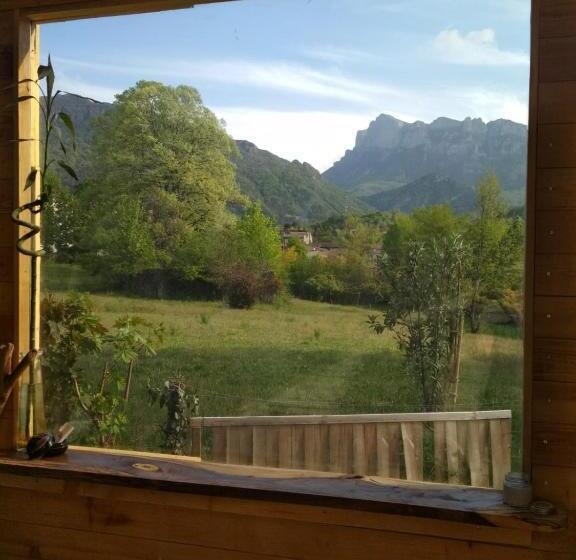 민박 Chambre Familiale Le Pêcher