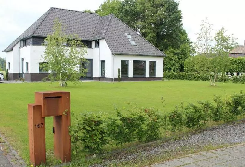 تختخواب و صبحانه De Weije Wereld