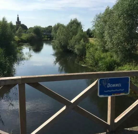 تختخواب و صبحانه De Weije Wereld