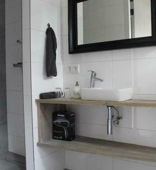 مبيت وإفطار De Weije Wereld