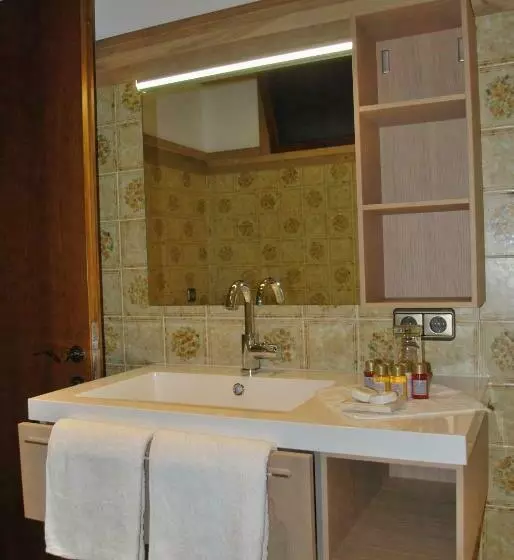 Aamiaismajoitus (B&B) Dromì A L Alpìn