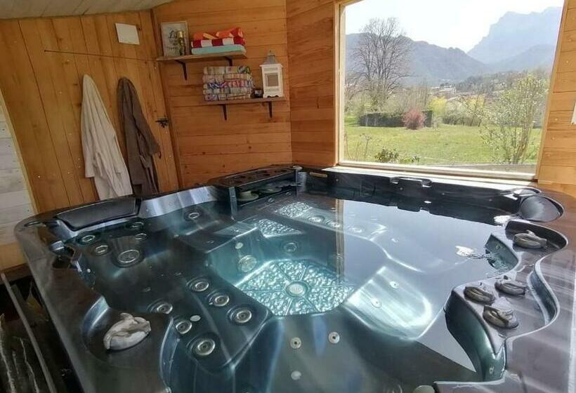 민박 Chambre Familiale Le Pêcher