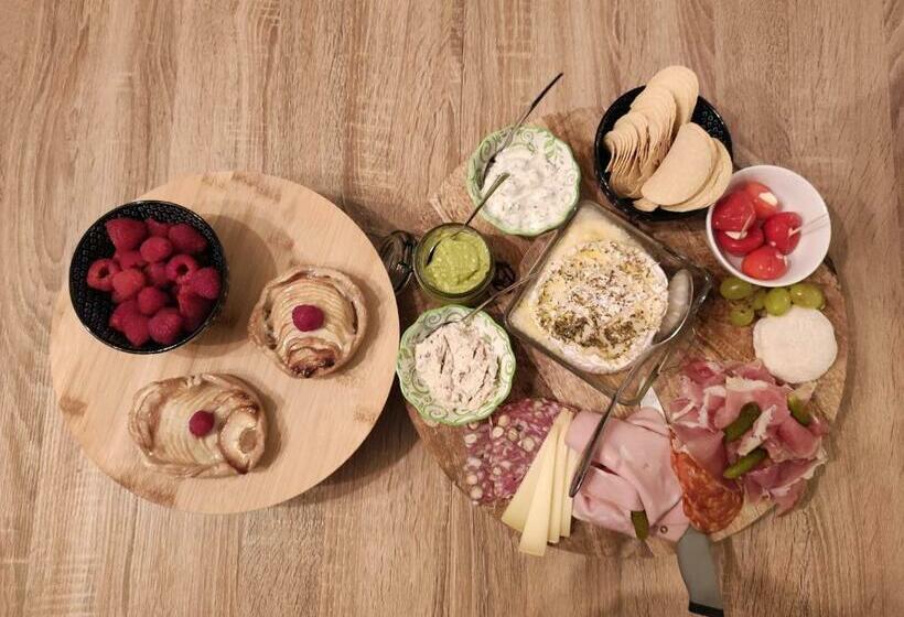 민박 Chambre Familiale Le Pêcher