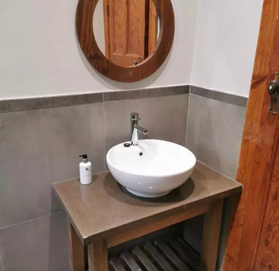 Aamiaismajoitus (B&B) Guest Suites On Connor