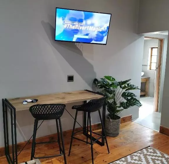 Aamiaismajoitus (B&B) Guest Suites On Connor
