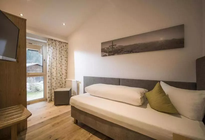 Aamiaismajoitus (B&B) Haus Kreidl