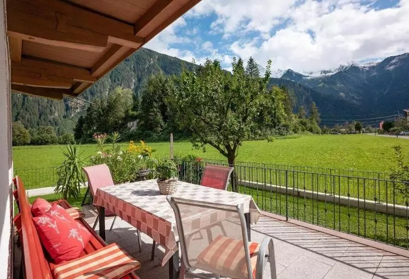 Aamiaismajoitus (B&B) Haus Kreidl