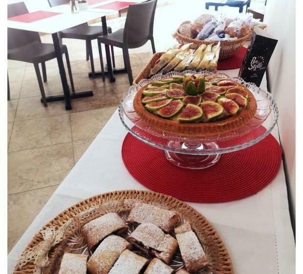 ベッドアンドブレックファースト Lupomonaco Rooms