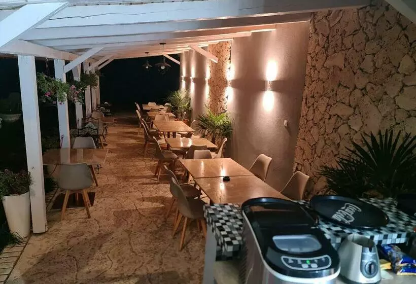 Majatalo Casa Wanted Orsova