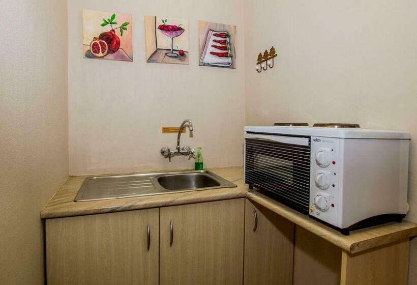 پانسیون Ladera Vista Self Catering Guesthouse