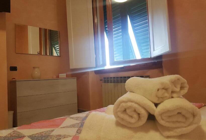 پانسیون Piccolo Poggio Apartments