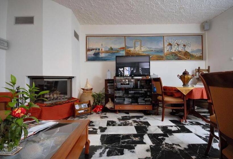 Barbouni Hotel & Studios