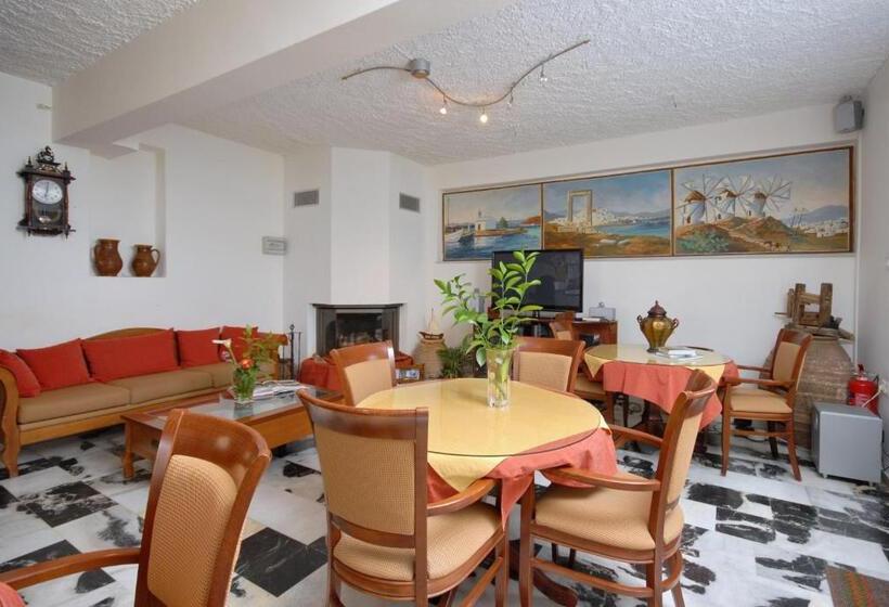 Barbouni Hotel & Studios