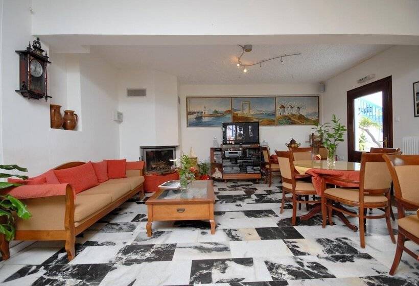 Barbouni Hotel & Studios