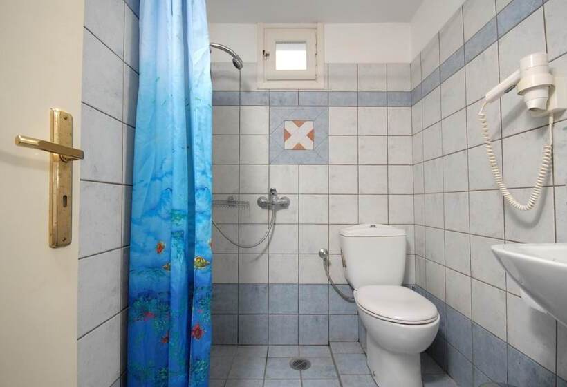 Barbouni Hotel & Studios