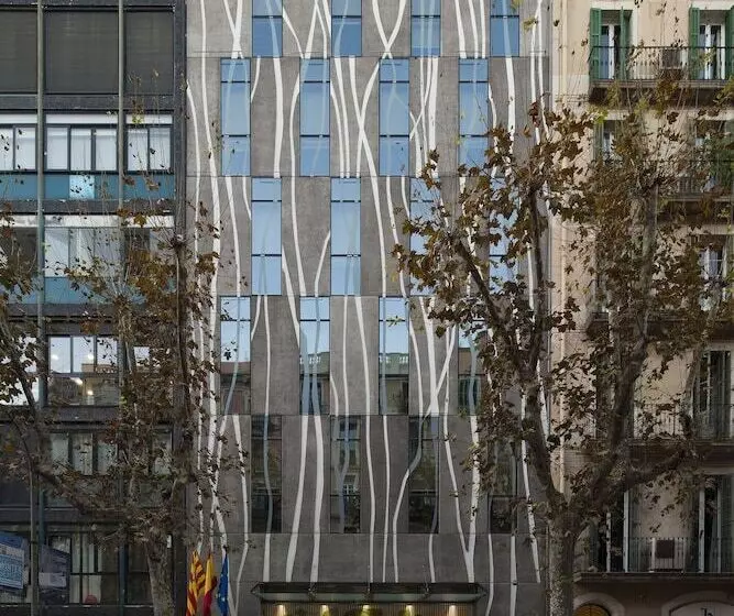 Отель Ako Suites