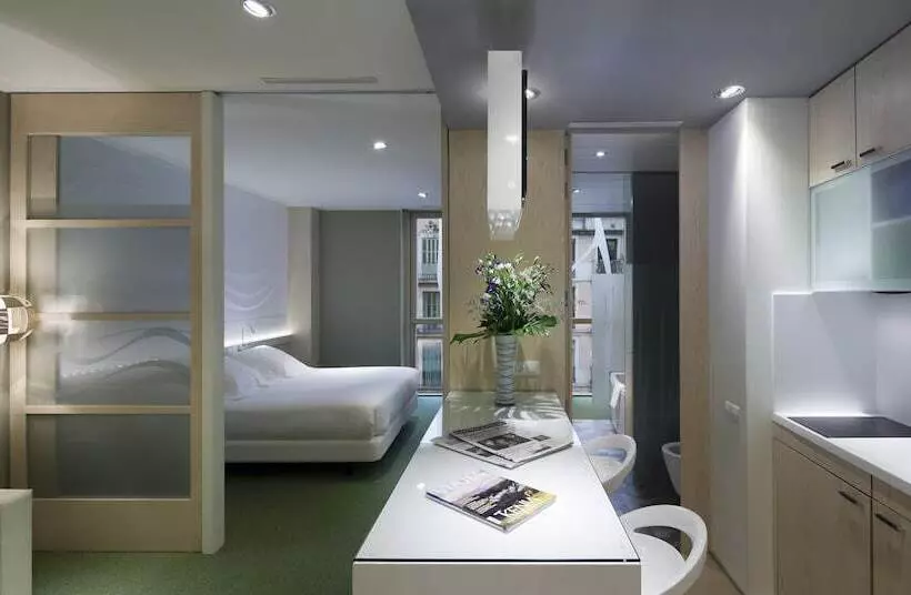 Отель Ako Suites