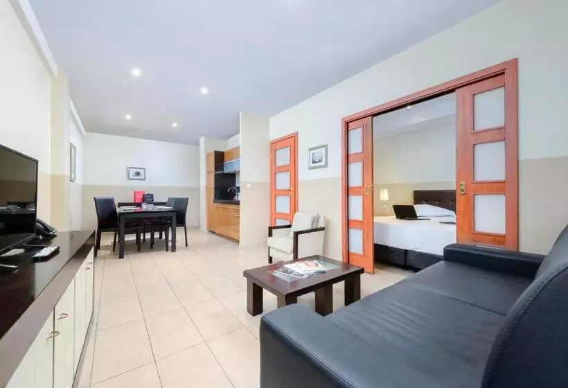 בית מלון כפרי Appart Hôtel La Villa Carnot Cannes