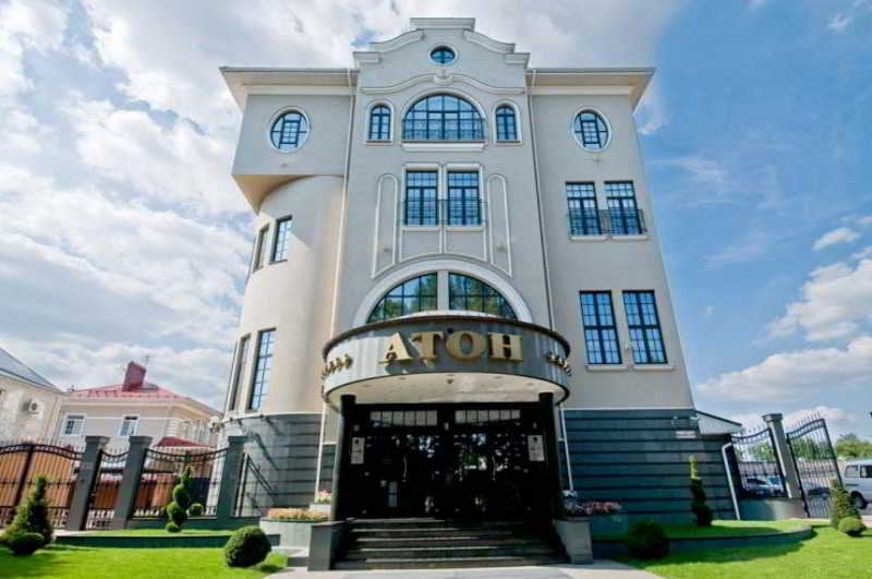 Отель Aton