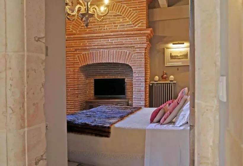 בית מלון כפרי Chambres D Hôtes La Tour Sainte Cécile