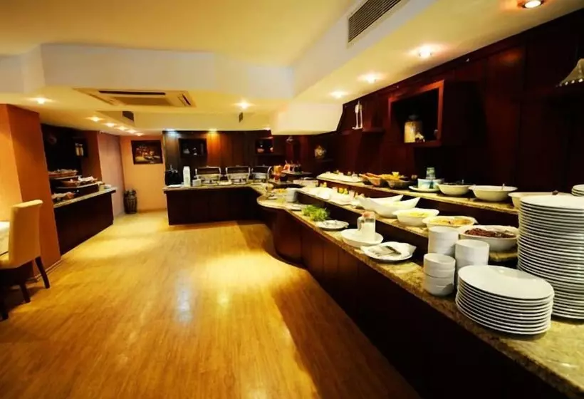 هتل Cukurova Park