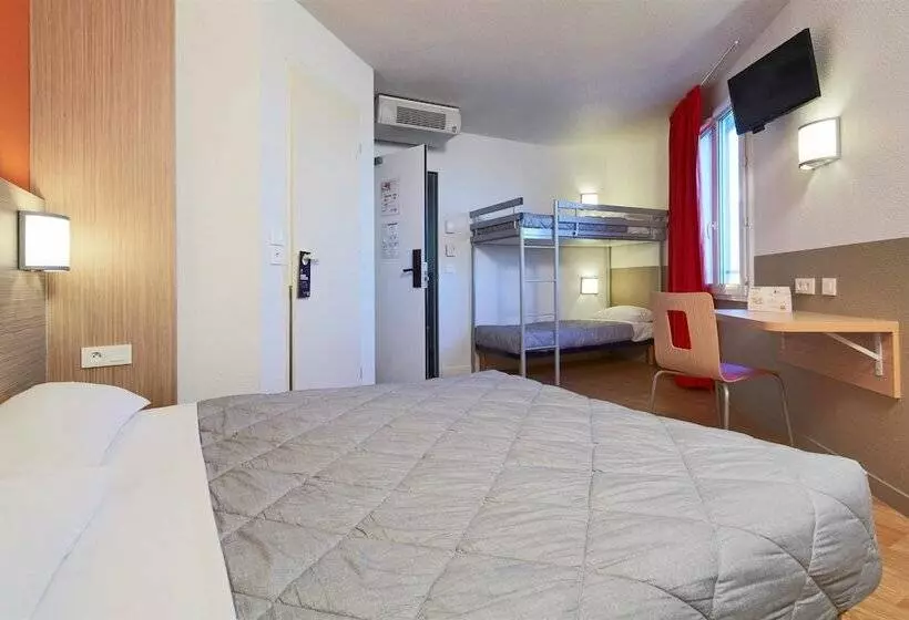 هتل Première Classe Marne La Vallée   Bussy Saint Georges