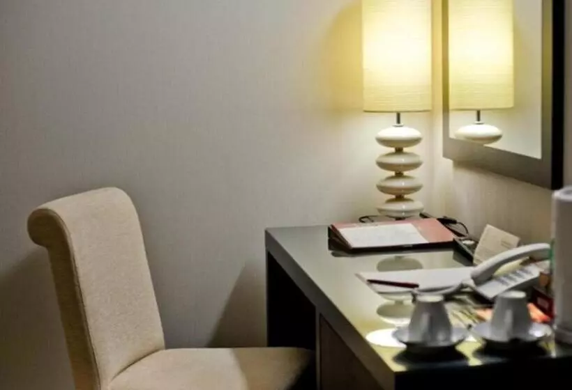 فندق Optima Collection Troitska