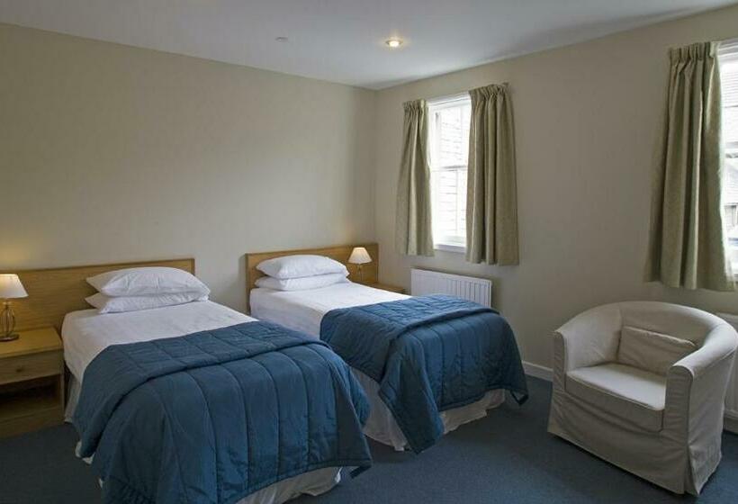 בית מלון כפרי St Clair