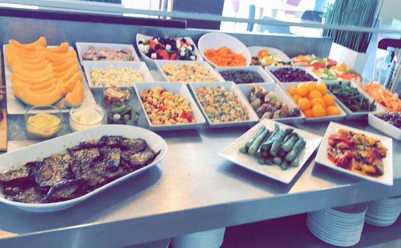 هتل The Originals City, Hôtel Marseille Aéroport