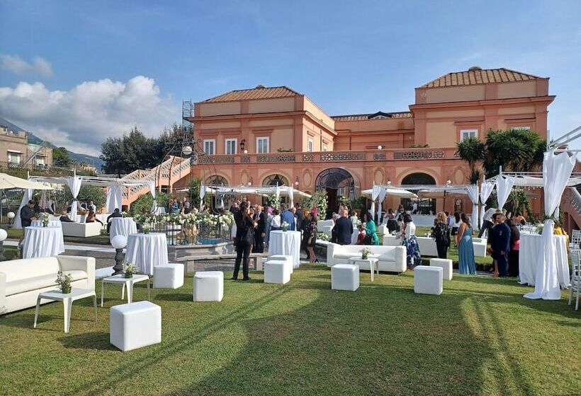 هتل Villa Signorini