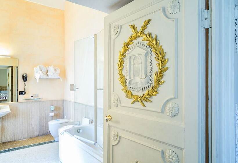 هتل Villa Signorini