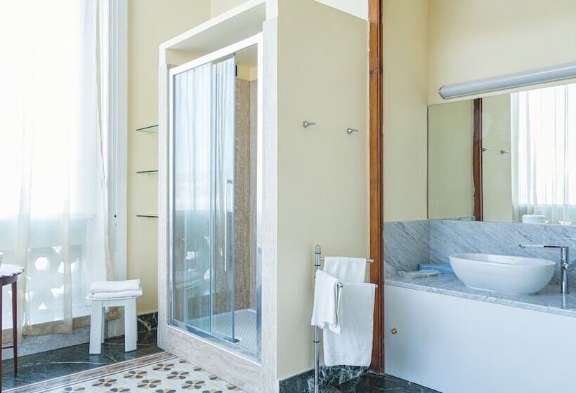 هتل Villa Signorini