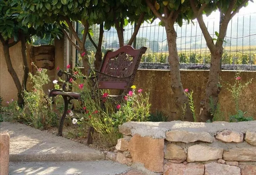 Aamiaismajoitus (B&B) La Vigneraie   Sarl Champ Potard