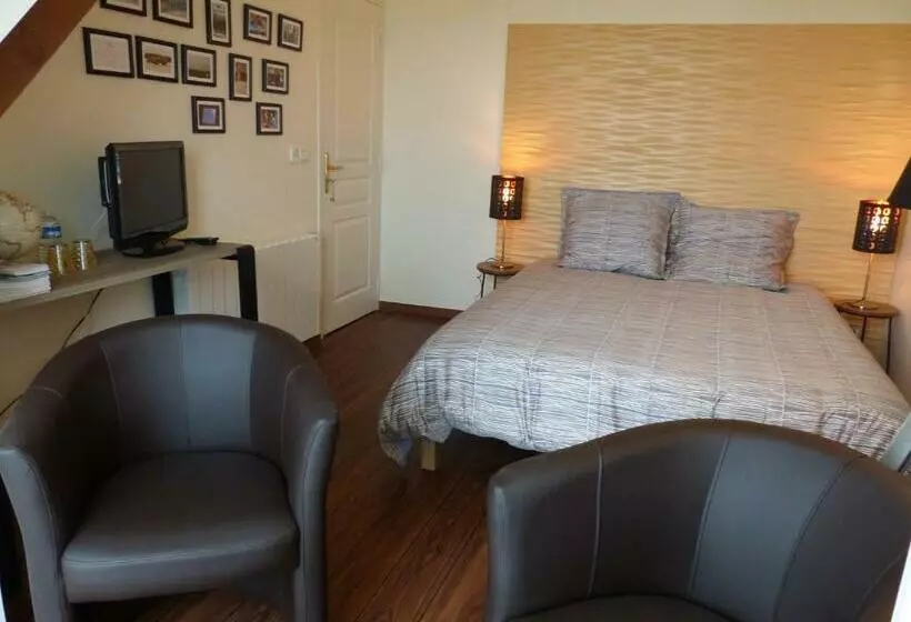 ベッドアンドブレックファースト Le Ruban Bleu Face A La Mer