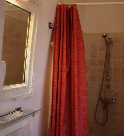 Aamiaismajoitus (B&B) Sous L Abricotier