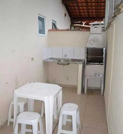 ホテル Casas Em Condomínio Próximo Da Praia Com 2 Dormitórios, Churrasqueira E 3 Vagas De Garagem
