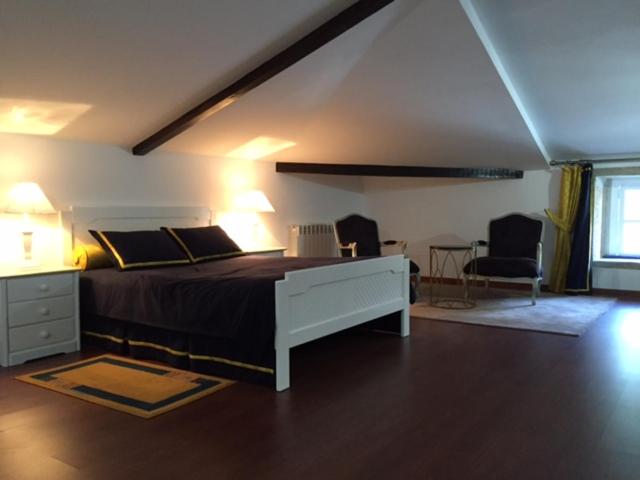 فندق Solar De Almeidinha