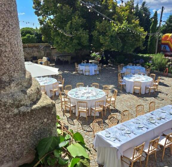 فندق Solar De Almeidinha