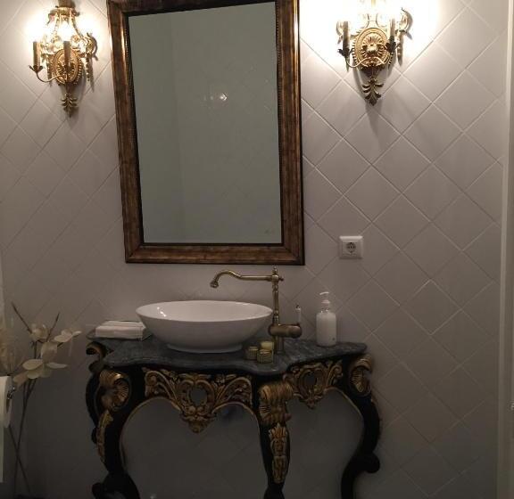 فندق Solar De Almeidinha