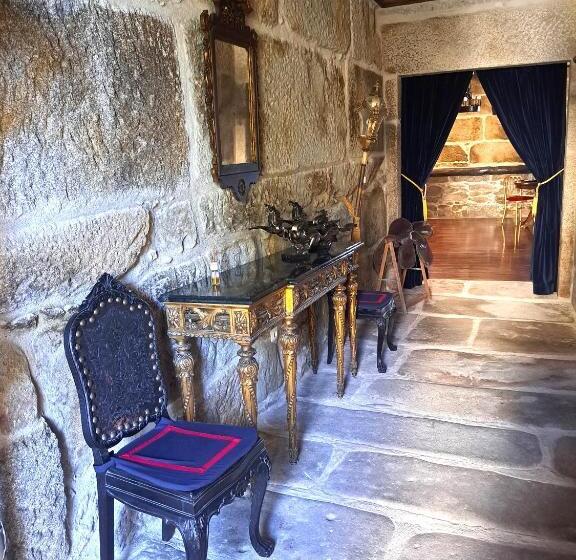 فندق Solar De Almeidinha