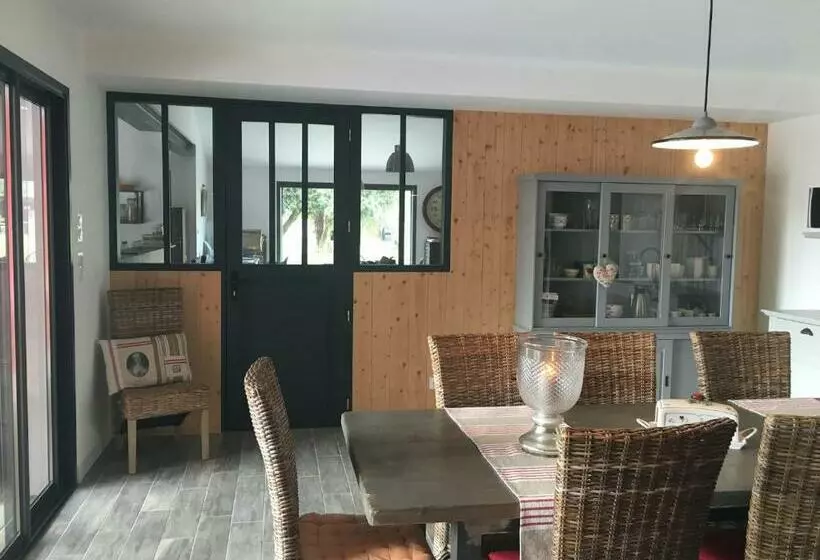 Majatalo Les Naiades