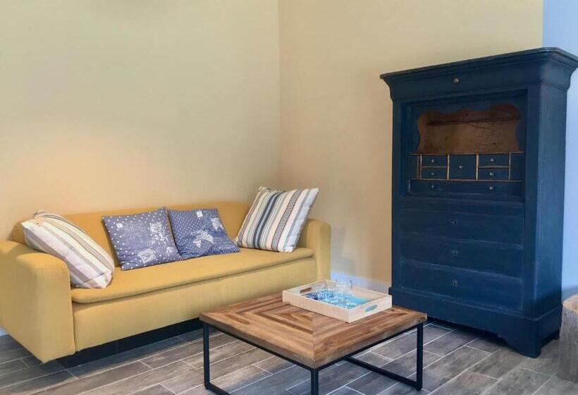 بنسيون Les Naiades