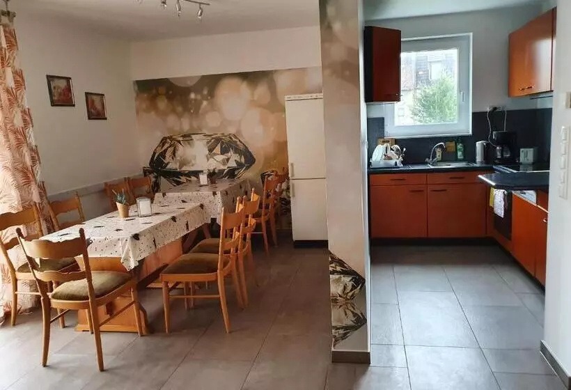 Majatalo Seelze Letter Monteurzimmer / Apartment / Messezimmer