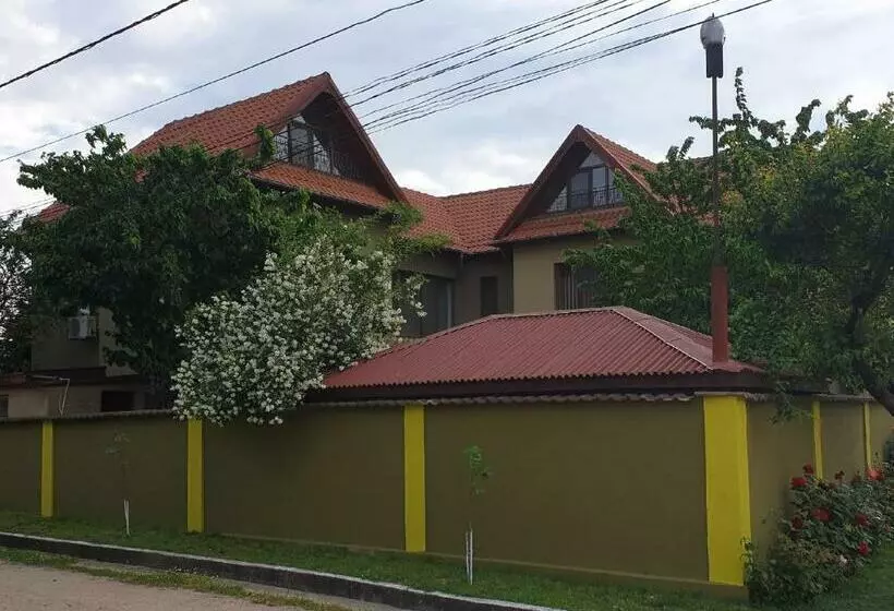 Majatalo Villa Mugur